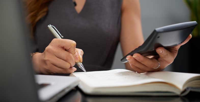 em-escala-de-senhora-de-negocios